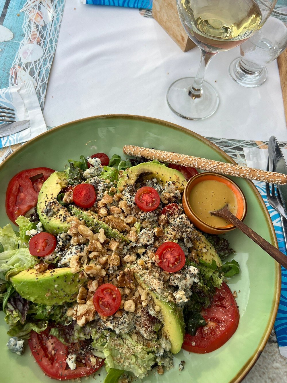 Avocado salad